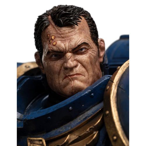 Warhammer 40,000 Lieutenant Titus Battleline Ed. 1:6 Statue