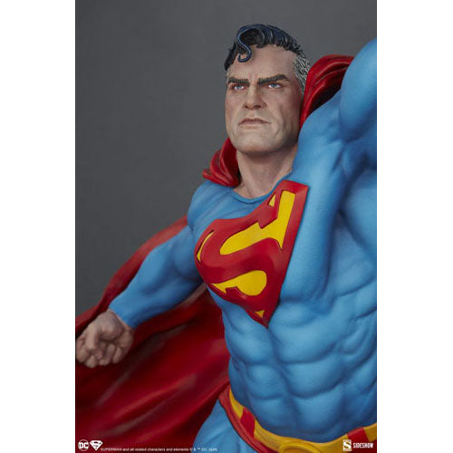 Superman Superman Premium Format Statue